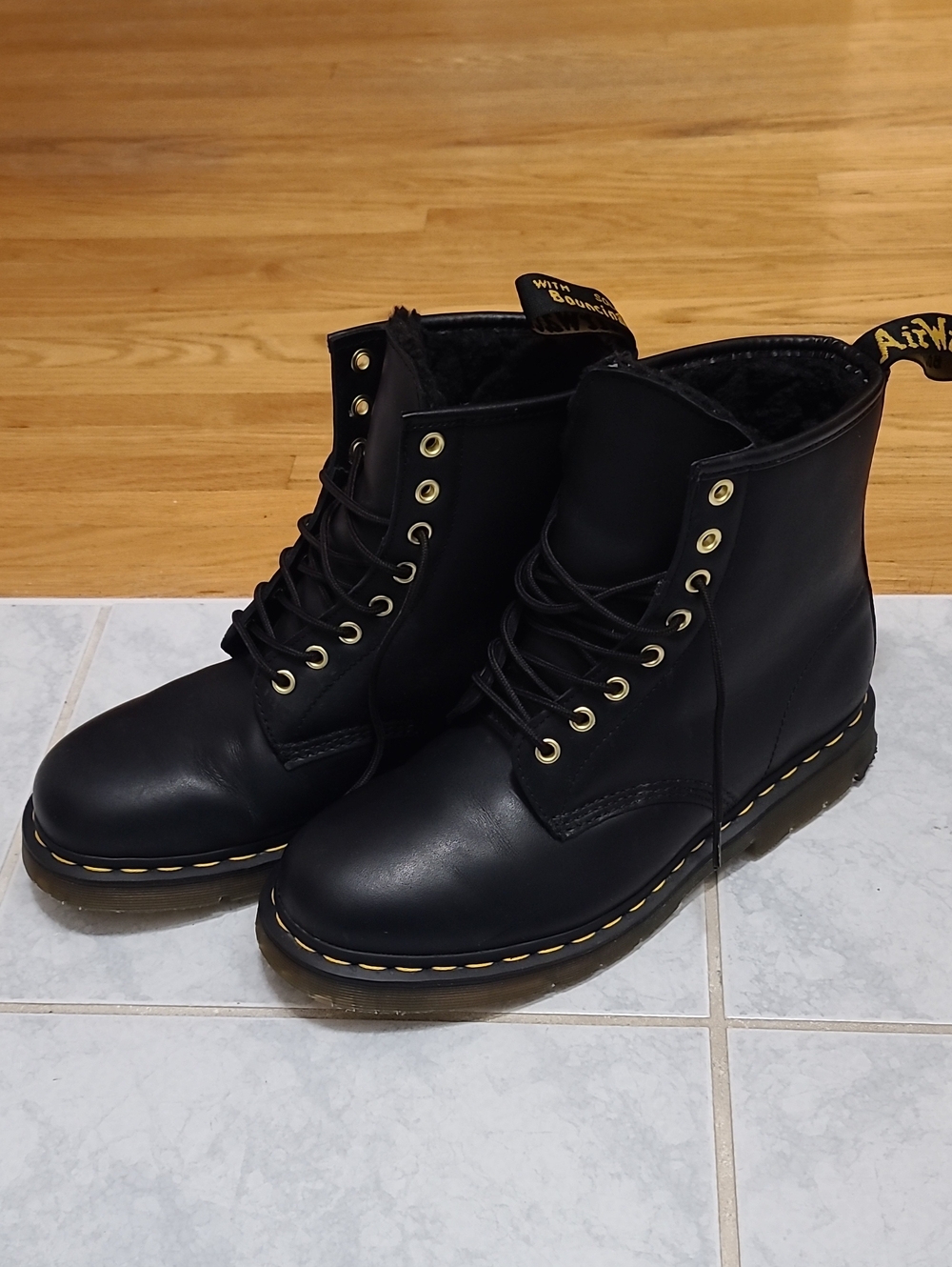 Dr. Martens 1460 WinterGrip WP Faux-Fur Lined Leather Combat Boots Men's 9 26860